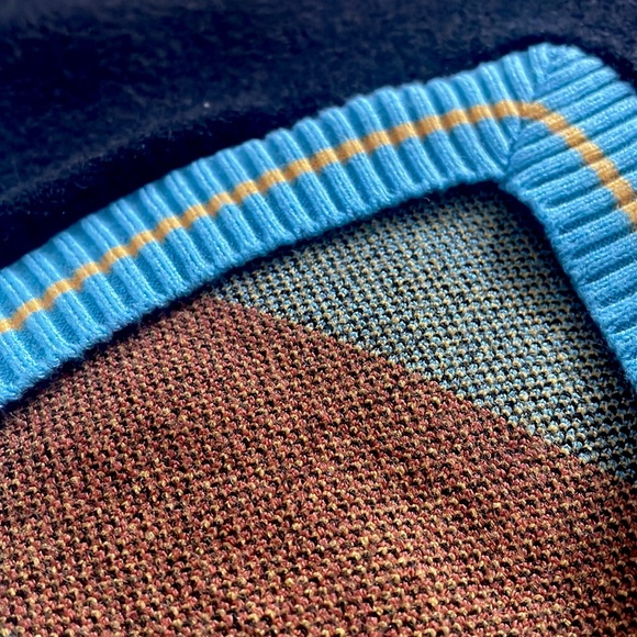 New Emmiol Sunflower Tight-Knit Vest - Picture 2 of 2